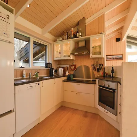 Дом отдыха Four Bedroom Holiday In Asnas Asnaes