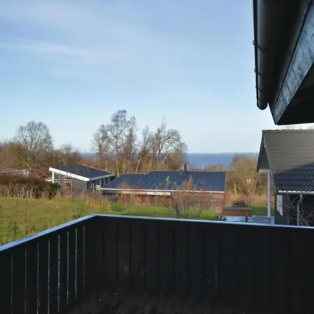 Four Bedroom Holiday In Asnas